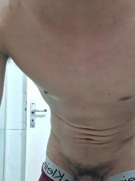 Cam4 Free Live Porn of Leo22D