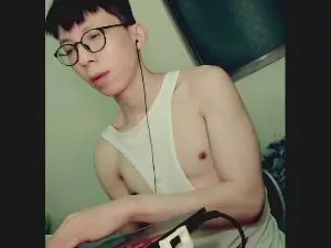 Cam4 Free Porn Cam of Linchienchih