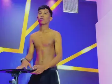 Cam4 Free Live Porn of the_hot_boy0