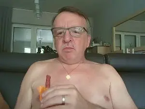 Cam4 Live Sex Cam of oldtimer160