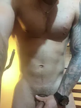 Cam4 Free Live Porn of srmisterio_09