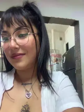 Cam4 Sex Chat of Lareyni26