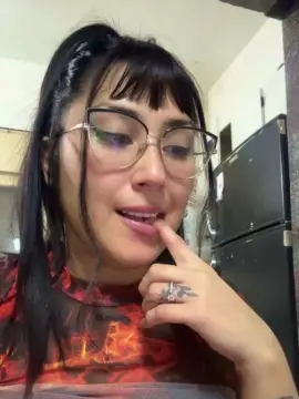 Cam4 Watch Live Sex Cams of Lareyni26