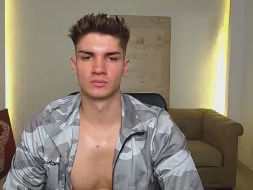 Cam4 Nude Webcam of MaxKaidenn