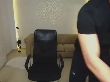 Cam4 Sex Cam of MaxKaidenn