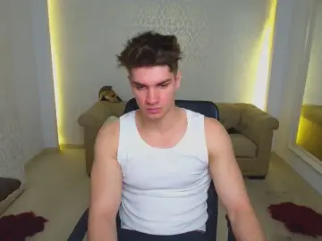 Cam4 Watch Live Sex Cams of MaxKaidenn