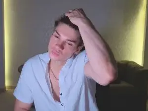 Cam4 Private Sex Chat of MaxKaidenn