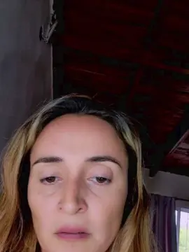 Cam4 Sex Cam of Shirlita2