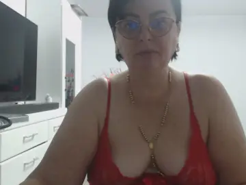 Cam4 Sex Cam of Emyllywhite1982