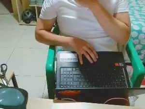 Cam4 Live Sex of Felixco1987