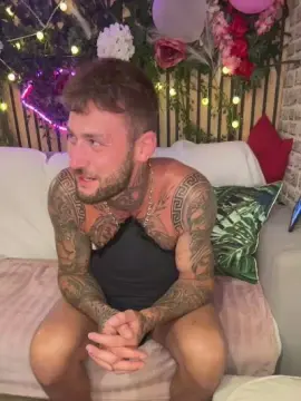 Cam4 Watch Live Sex Cams of Loretino1