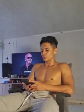 Cam4 Private Sex Chat of Clark_Jhonz