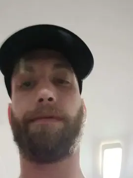 Cam4 Live Porn of Easyboy96