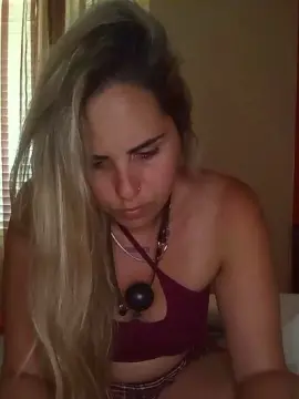 Cam4 Adult Video Chat of Emilyvuxa