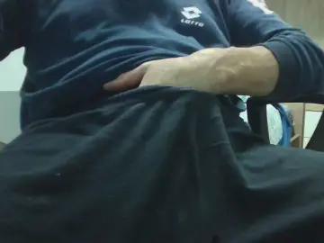 Cam4 Sex Cam of sniperboyz32