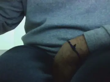Cam4 Live Sex of sniperboyz32