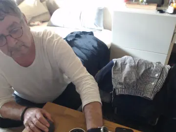 Cam4 Live Porn of BeeGee53