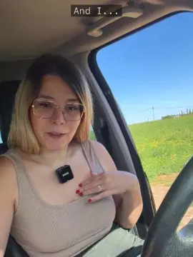 Cam4 Free Live Porn of EmyLana