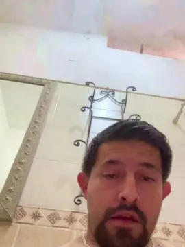 Cam4 Free Live Porn of azari92