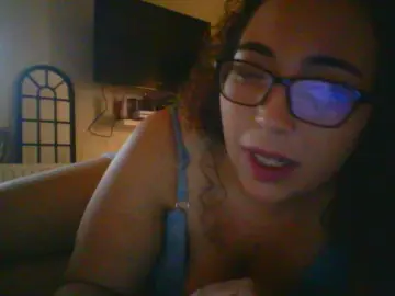Cam4 Private Sex Chat of honeybee41