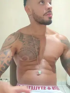 Cam4 Watch Live Sex Cams of Divino198936