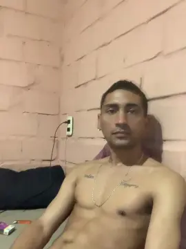 Cam4 Live Sex Cam of brunootz