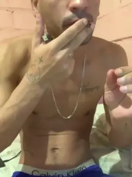 Cam4 Live Porn of brunootz