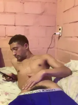 Cam4 Nude Webcam of brunootz