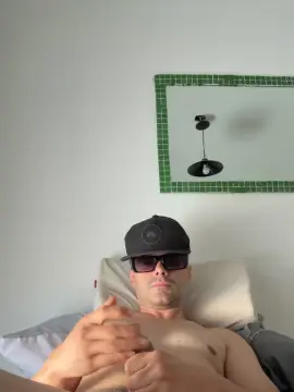 Cam4 Adult Video Chat of angus74