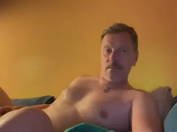 Cam4 Live Porn of danielle66