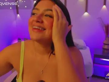 Cam4 Live Porn of menny_kiss