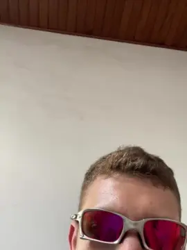 Cam4 Watch Live Sex Cams of maconheirod