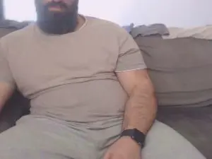 Cam4 Free Live Porn of Hugehairymacho