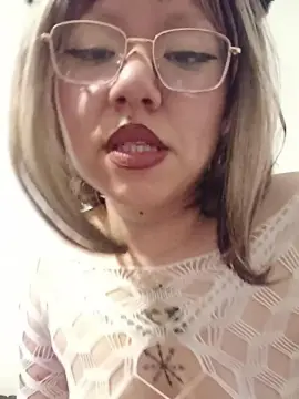 Cam4 Private Sex Chat of ohsexxyyperla