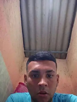 Cam4 Live Porn of Max_hardPig