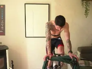 Cam4 Live Sex Cam of monsieurguitsxx