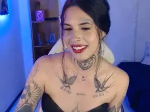 Cam4 Private Sex Chat of Maddy_Vicius19