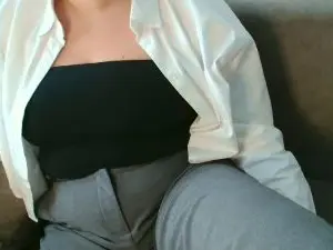 Cam4 Free Porn Cam of lovely_big_tits