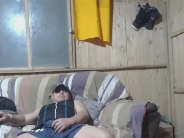 Cam4 Free Porn Cam of rojoxxx3