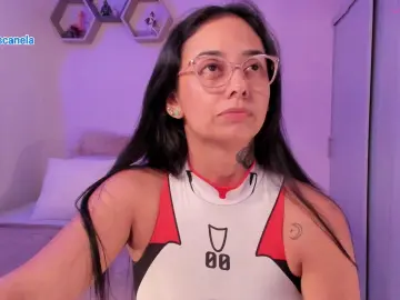 Cam4 Private Sex Chat of alejaevans