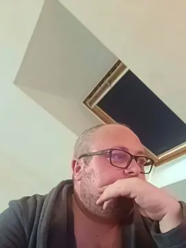Cam4 Live Sex Cam of cyriloup4