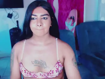 Cam4 Live Porn of violet_andy