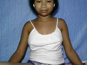 Cam4 Adult Video Chat of elinah_xxx