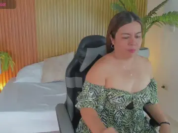 Cam4 Free Live Porn of nahia_1