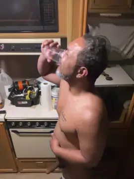Cam4 Free Live Porn of lickherclit