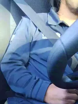 Cam4 Live Sex Cam of Skin1986xx