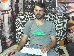 Cam4 Live Sex of hornymaster93