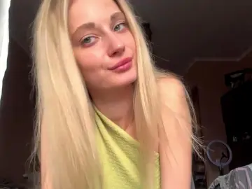 Cam4 Watch Live Sex Cams of CherishGunyan