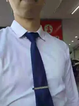 Cam4 Nude Webcam of suitdogLsheers