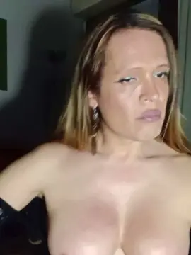 Cam4 Nude Webcam of carolinda1